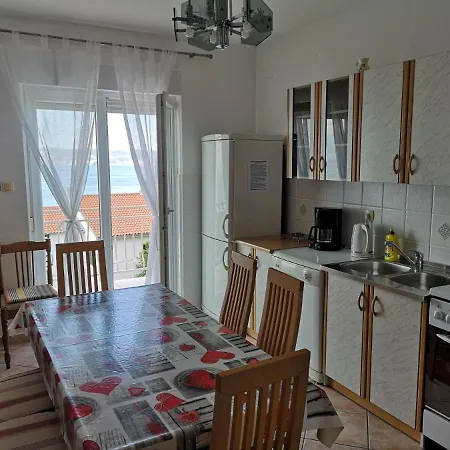 Apartment With Parking Space - 18855