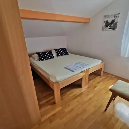 With Parking Space - 18855 Apartman