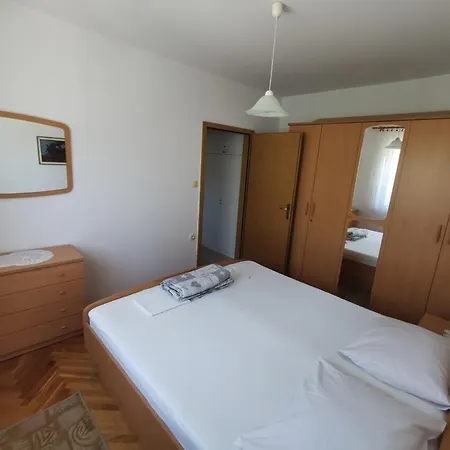 With Parking Space - 18855 Apartman